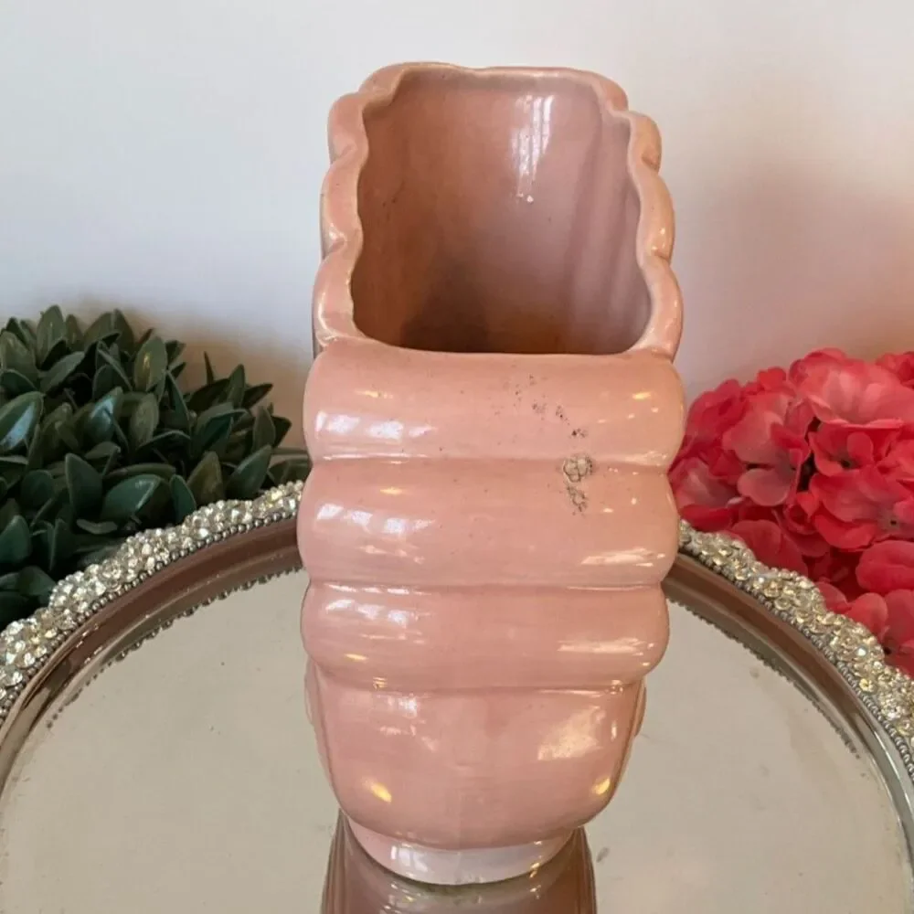 Vintage USA Pottery Pink Cornucopia Shell Planter so pretty